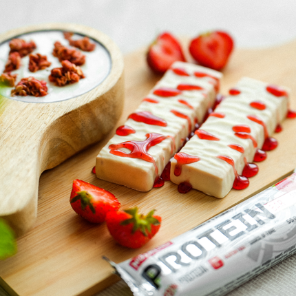Nutrend Protein Bar Frutilla 23% Proteína – Caja 24 Barras 55g Chile